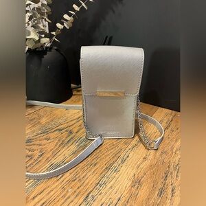 🩶Silver Faux Leather Phone Bag – This item is likely not authentic🩶